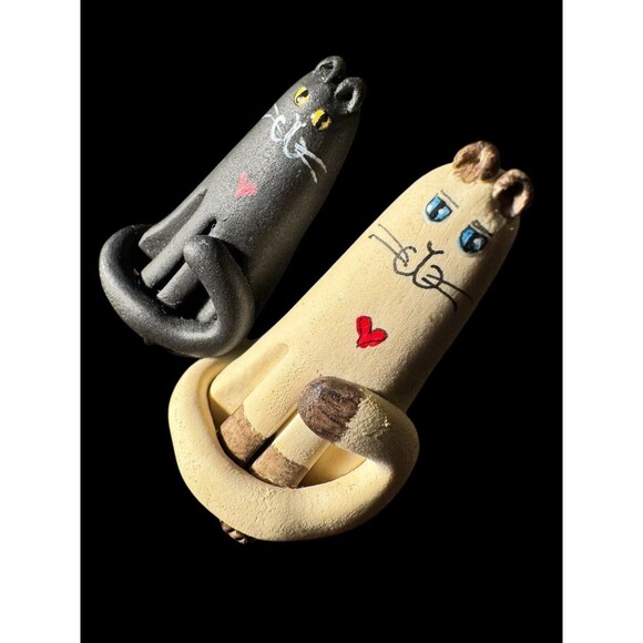 VTG MINIATURE CATS HANDMADE SIGNED DIANNE FOX CLAY BLACK WHITE CAT HANDPAINTED - Picture 9 of 9